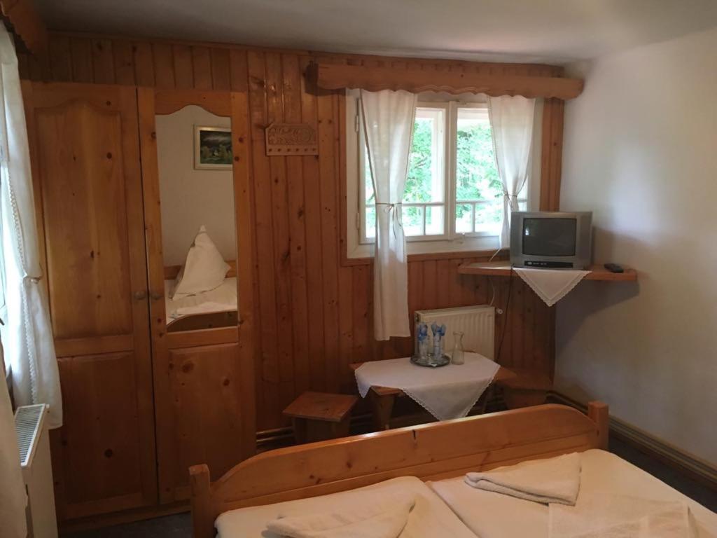 Manyi Villa BaileTusnad Esterno foto