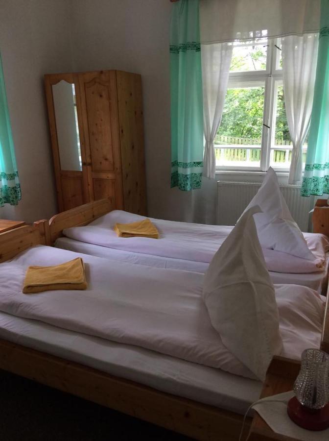 Manyi Villa BaileTusnad Esterno foto