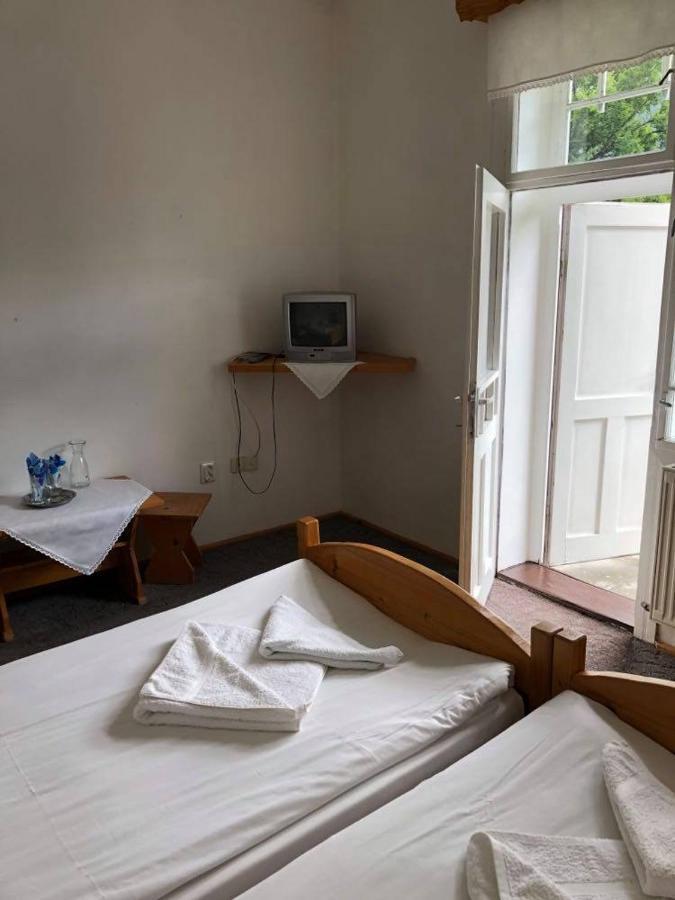 Manyi Villa BaileTusnad Esterno foto