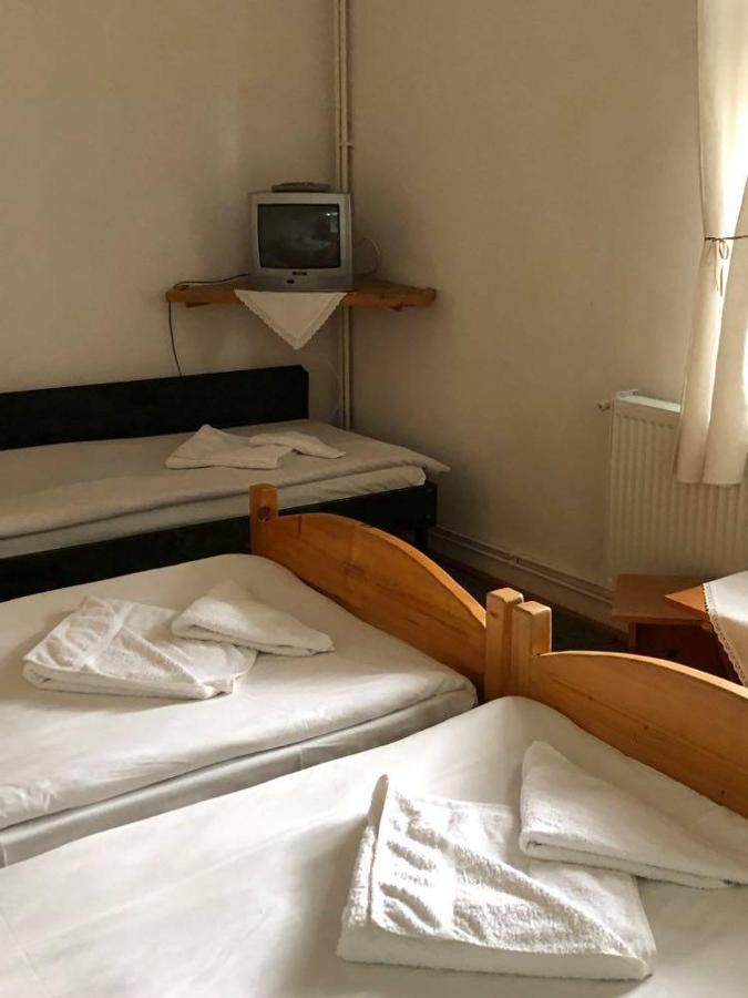 Manyi Villa BaileTusnad Esterno foto