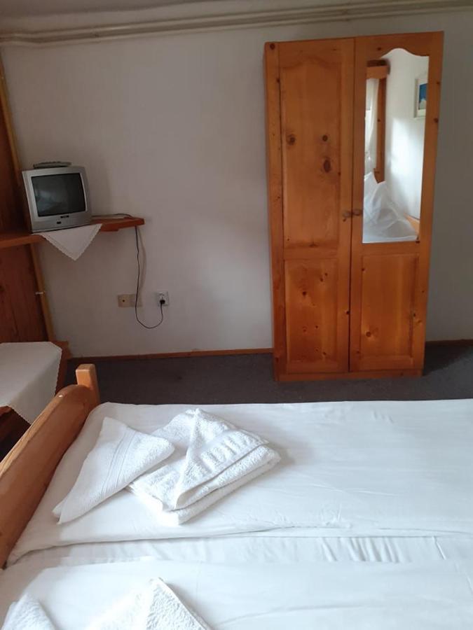 Manyi Villa BaileTusnad Esterno foto